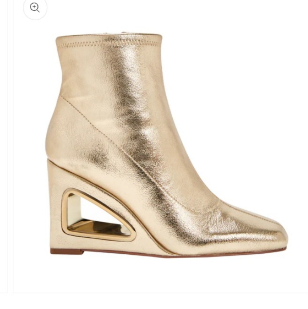 Katy Perry boots